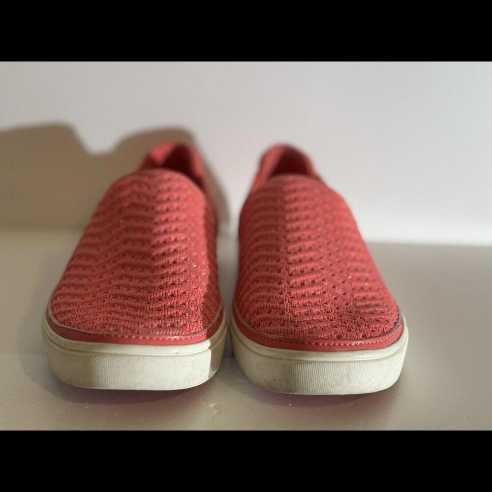 UGG Girls Child K Caplan Slip-on Pink Sneaker, Shoes Size 4 - Missing Size Tag